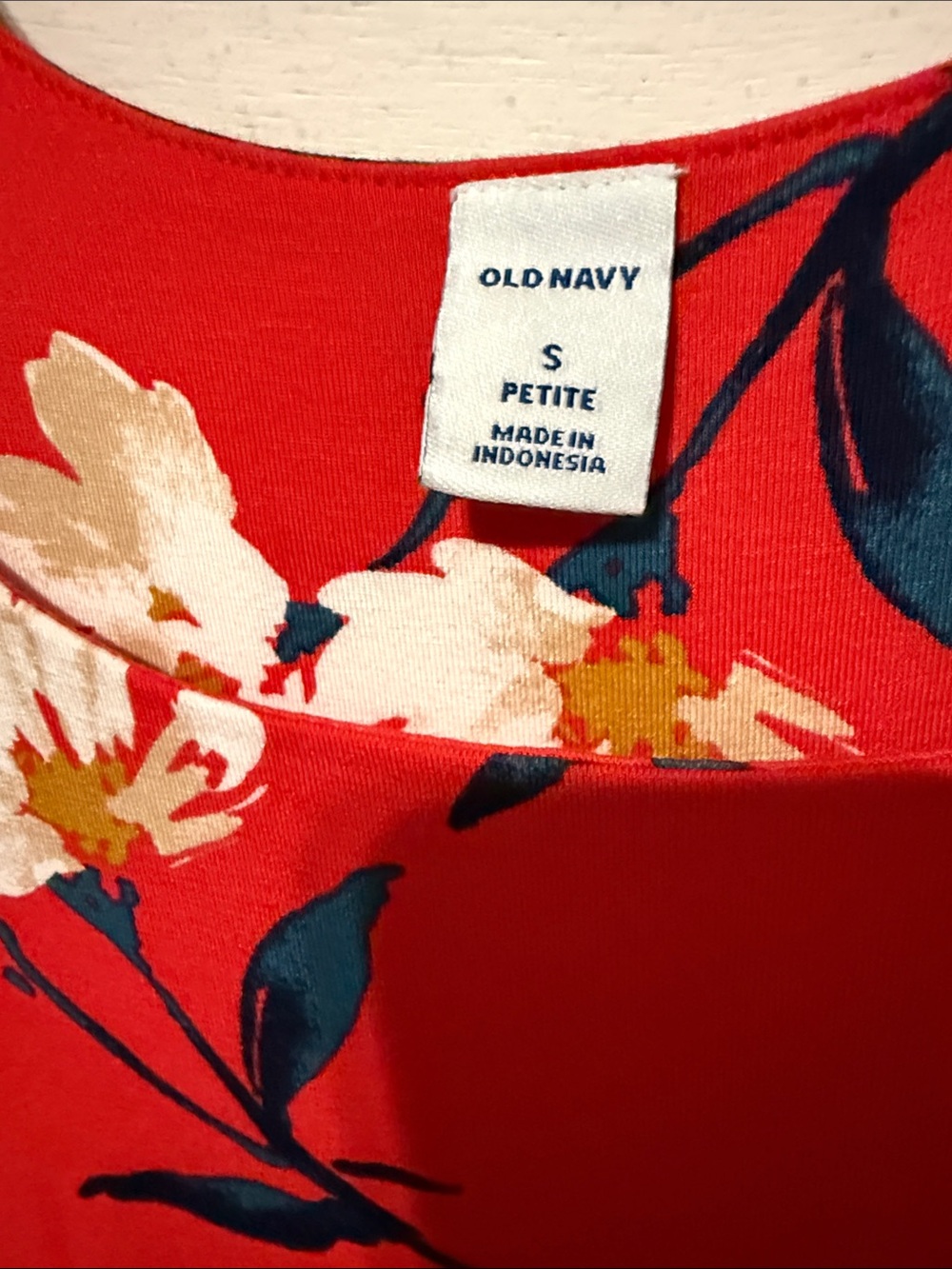 NWT Old Navy Red Floral Scoop-Neck Fit & Flare Dress small petite - Picture 4 of 6